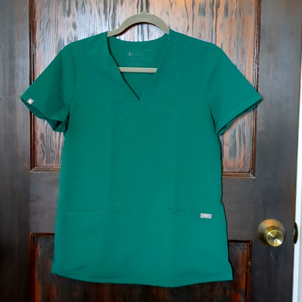 FIGS Casma Scrub Top